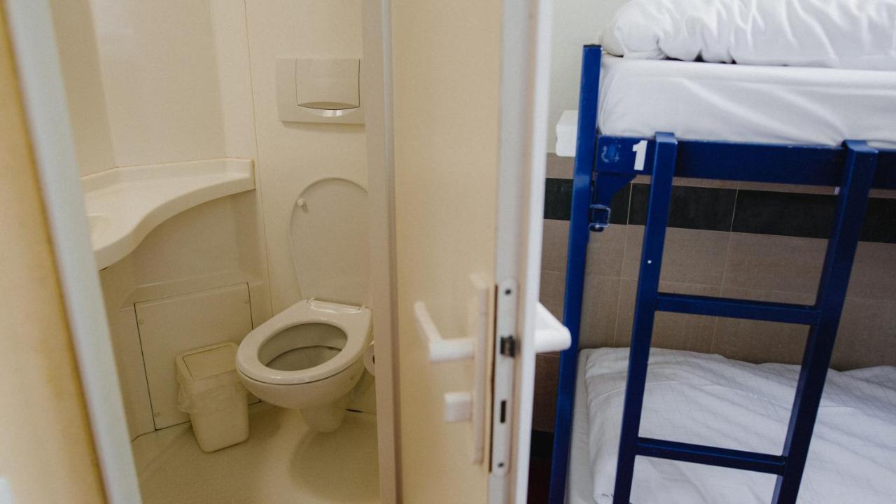Shelter City Christian Hostel อัมสเตอร์ดัม ภายนอก รูปภาพ